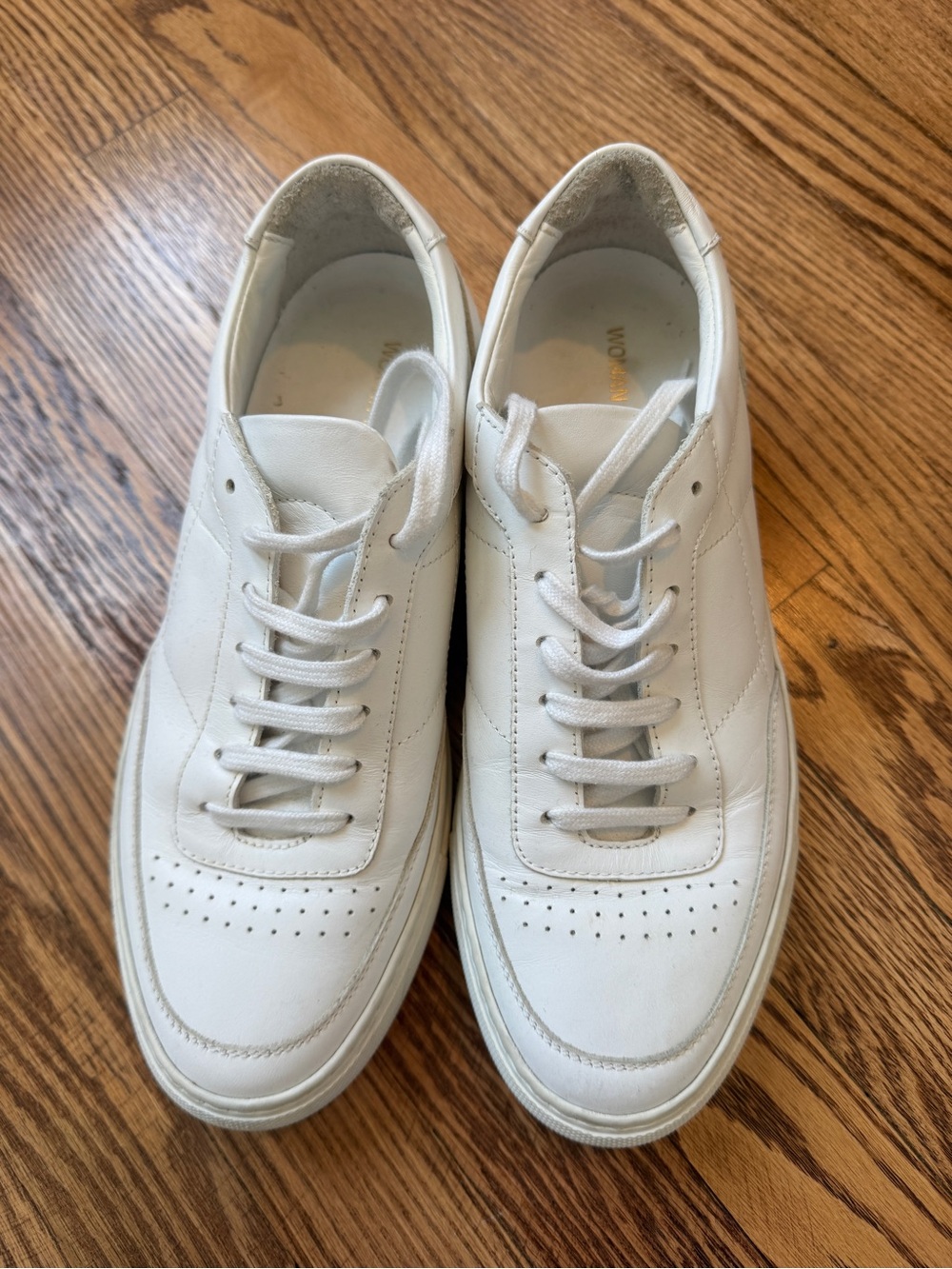 Common Projects White Leather Low-Top Sneakers